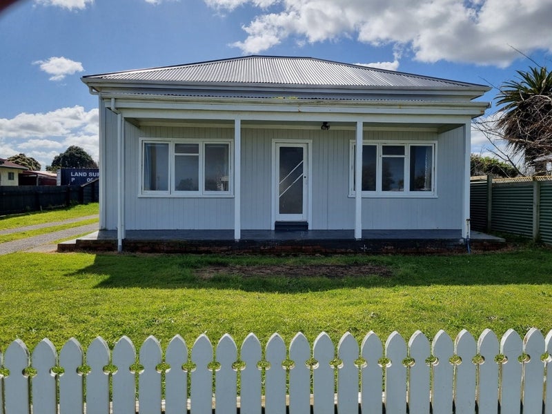 Image 1 of 7