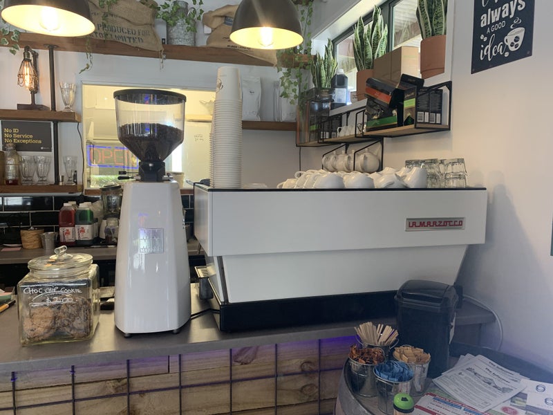 La Marzocco Linea Classic 3 Group Carousel 1