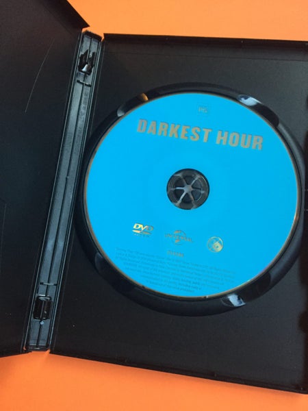 Darkest Hour (2017) Carousel 3