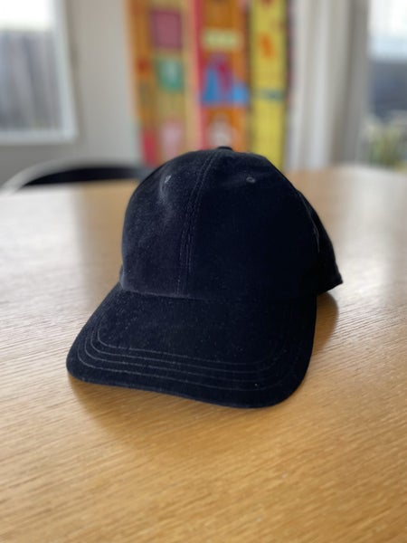 Black Saint Laurent cap size 5963732963705986110