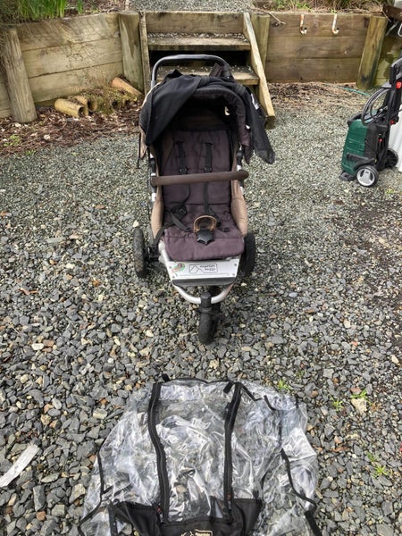 Mountain Buggy Pram Carousel 8