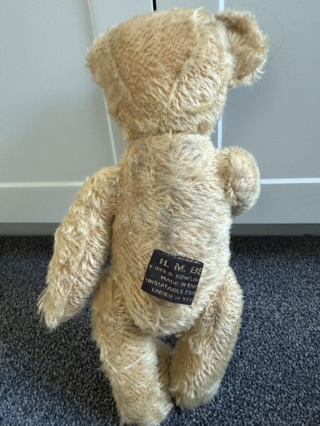 Artist Bear by H M Bears of England Carousel 4