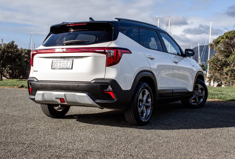 2025 Kia Seltos LX 2.0P/IVT63656565861505112