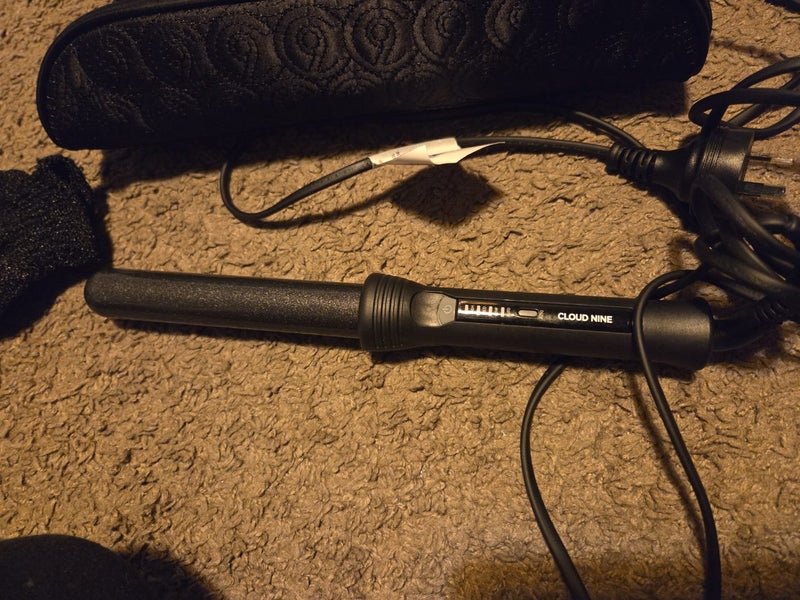 Cloud Nine -the curling wand Carousel 3