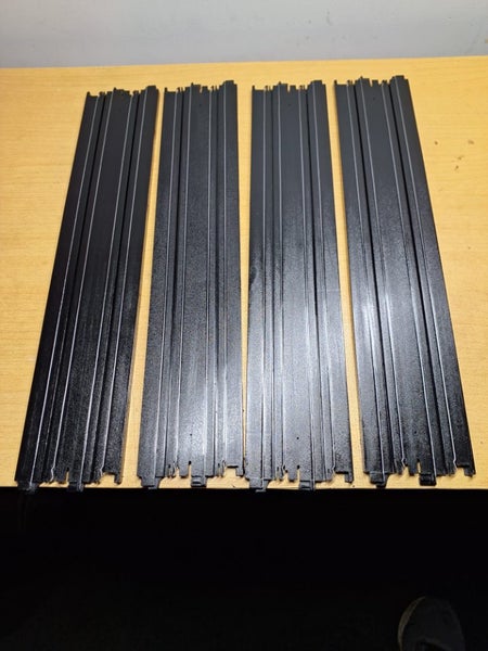 Afx/tomy 15" straight x 4 Carousel 1