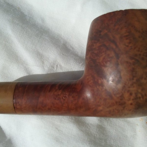 Pipe. Richmond. London Made. 28 . Briar. Billiard. C 1970 Carousel 2