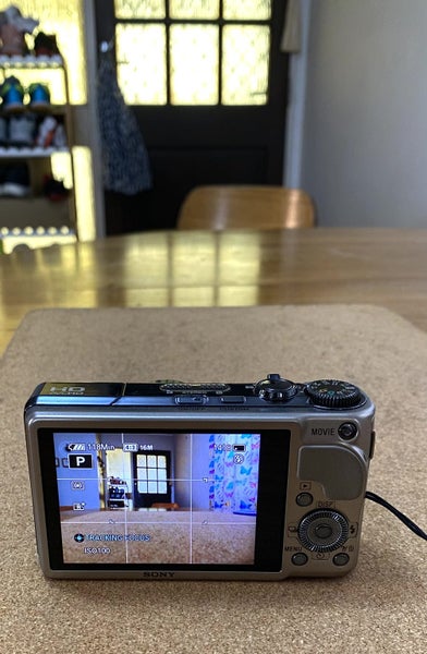 Sony DSC-HX9V GPS Enabled + Sony 8GB SD Card + FREE POSTAGE - PRICE DROP!63807316604546113