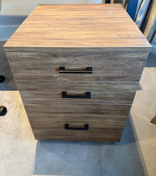 Two Office desks 2000x800 with matching 3-drawer credenzas Carousel 2