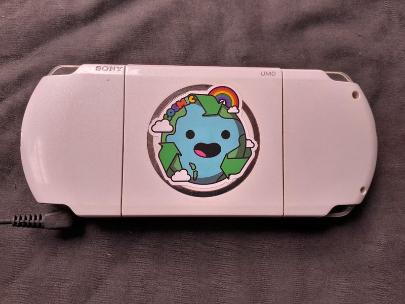 Sony PSP White Console63667592518017114
