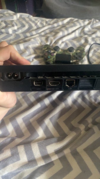Ps4 slim 1 TB+11 games + controller63667598278017112