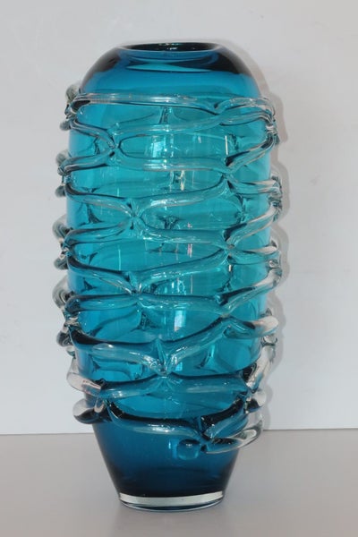 ***SUPER STUNNING LARGE TURQUOISE GLASS VASE*** Carousel 2