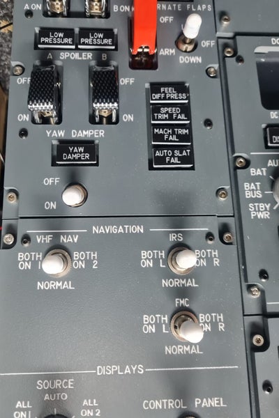 Flight Simulator Boeing 737 Overhead Panels Carousel 2