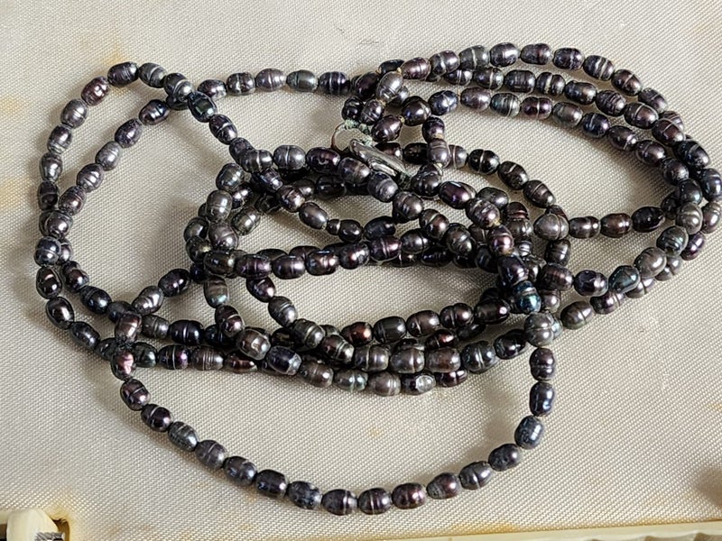 Vintage Black Pearls $1 Reserve Carousel 6