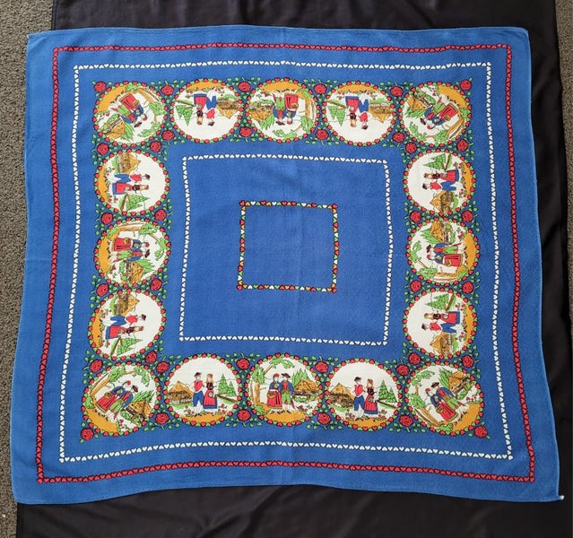 Vintage Cotton Tablecloth Austrian Folk Design 90cm x 100cm Carousel 3