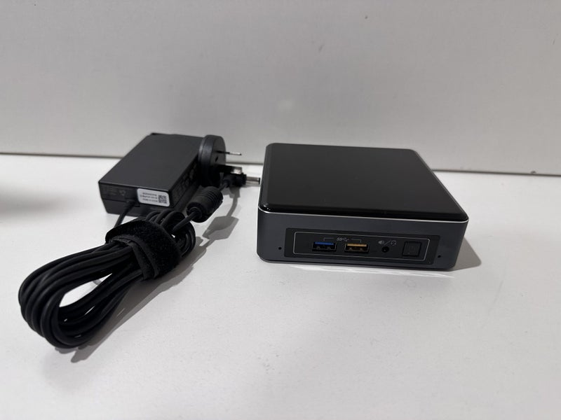 Intel NUC Intel Core i5 - 8GB RAM - 128GB SSD Windows 11 Pro NUC7i5BNK63668949560833110