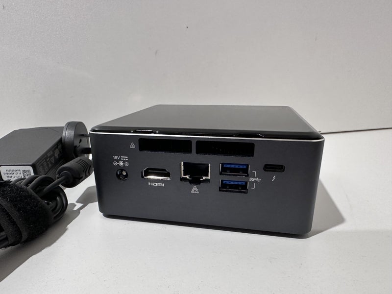 Intel NUC Core i5 - 8GB RAM - 128GB SSD Windows 11 Pro - Wi-Fi - NUC7i5BNH63757487960323112
