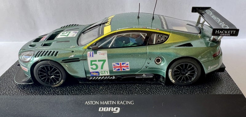Scalextric Aston Martin DBR9 Carousel 1