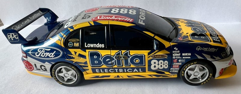 Scalextric V8 Supercar Ford Falcon Carousel 1