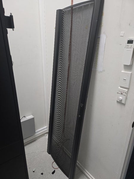 1 x 9PX3000 UPS Plus 3 x EBM - Purchased Sep 2022. Plus server caged rack tower63673500713346114