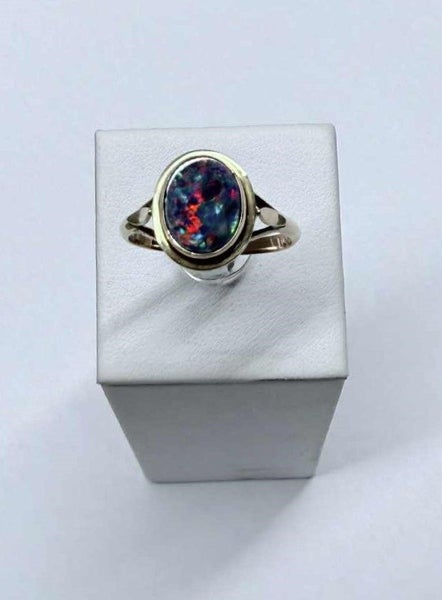 Antique Style 9ct Yellow Gold Opal Ring Carousel 2