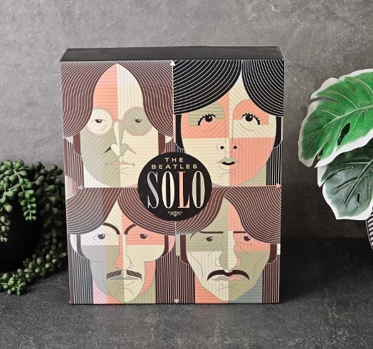 "The Beatles Solo". Box Set. Illustrated Chronicles. John, Paul, George & Ringo. Carousel 1