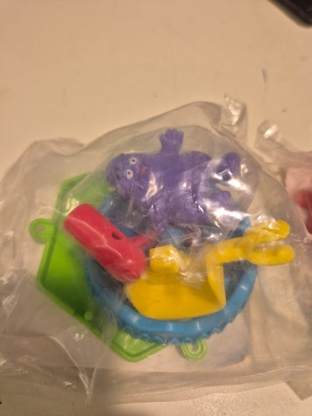 two 1990's McDonald's toys!!!$1!!! Carousel 5