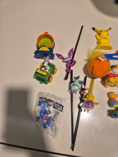 bulk old vintage McDonald's toys $1!!! Carousel 4