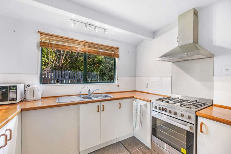 Quarter-acre of calm63677111493891113