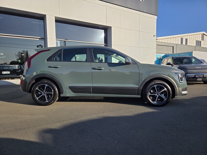 2025 Kia Niro LIGHT 1.6P HEV (HYBRID)63677880050947111