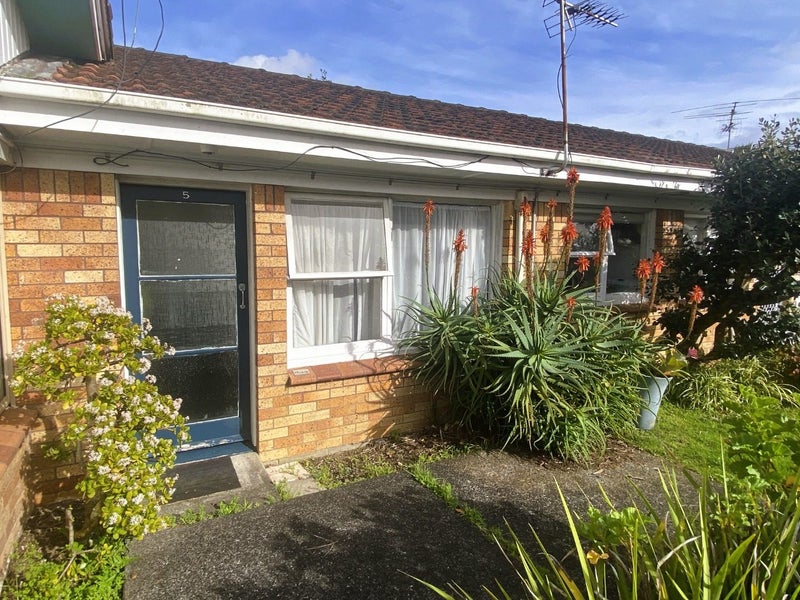 Image 1 of 9