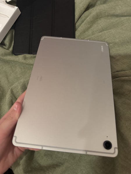 Samsung Galaxy Tab S9 FE (CASH OR BANK TRANSFER ONLY) Carousel 2