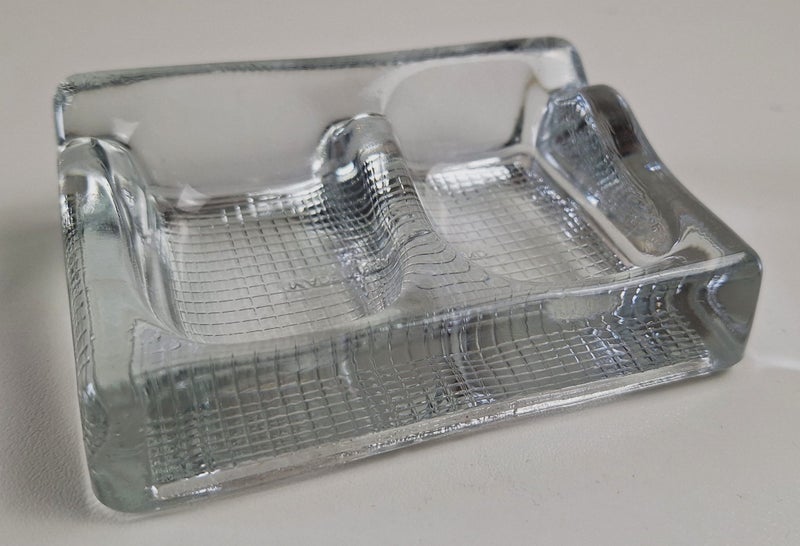 +++ VINTAGE GLASS DOUBLE INKWELL WITH PEN REST - MADE IN ENGLAND +++ Carousel 10