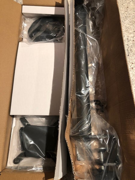Metalicon Kardo dual monitor arm stand Carousel 1