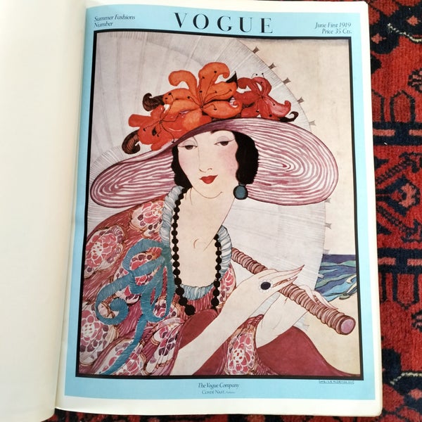 VOGUE POSTER BOOK c1975 – INTRODUCED BY DIANA VREELAND - PERFECT FOR FRAMING Carousel 6