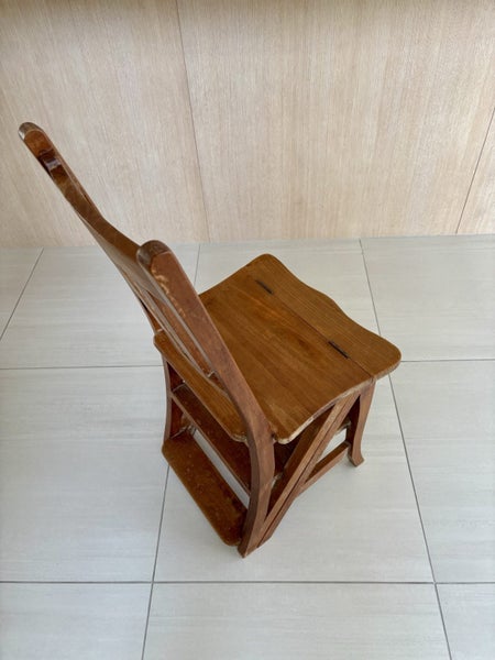 Ladder Chair Carousel 2