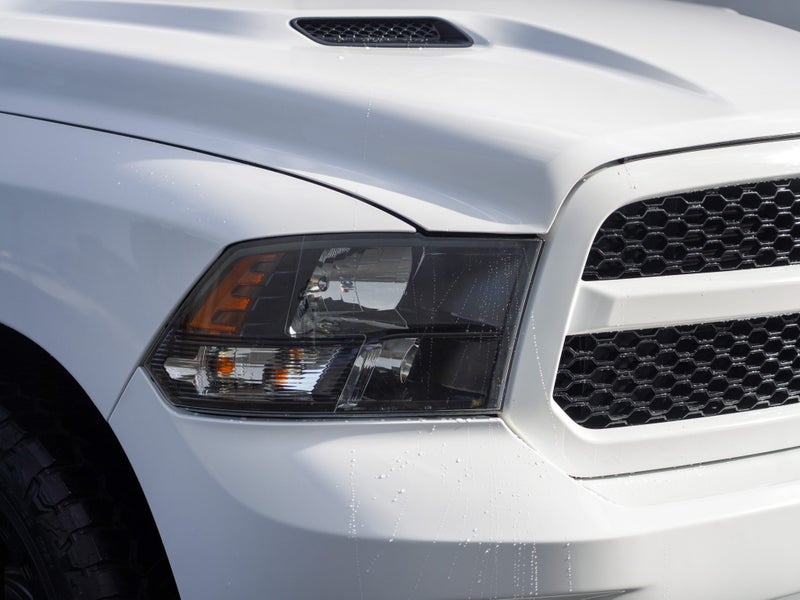 2020 Ram 1500 Express Crew Rambox 5.7P 4WD 8A 4...63699188641666113