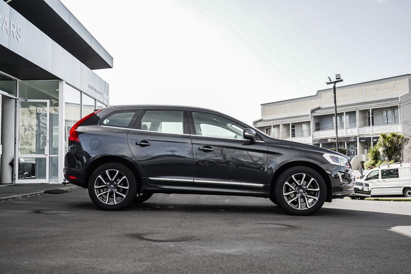 2017 Volvo XC60 T5 AWD Luxury 2.0 Petrol63699188715009112