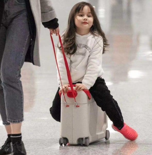 MINNOW Children's Multifuctional Suitcase Carousel 2