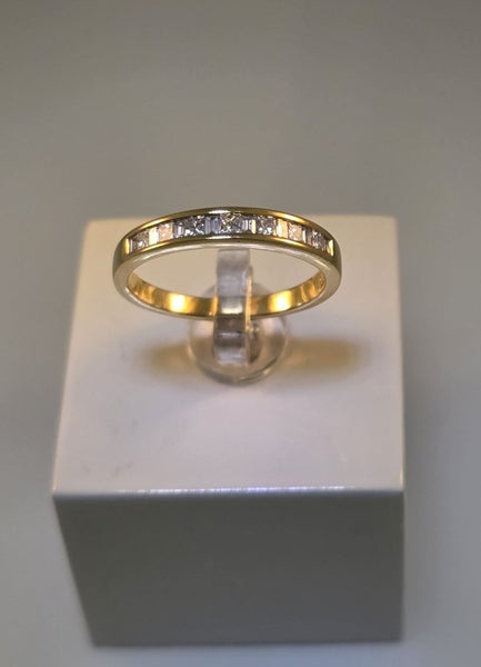 Modern Diamond Eternity Band + Valuation Carousel 1