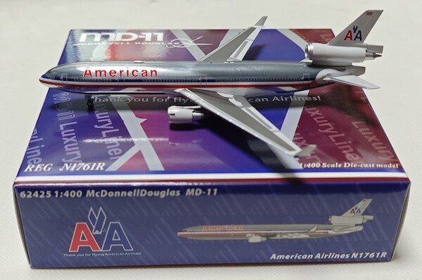 American Airlines McDonnell Douglas MD-11 1:400 Carousel 1