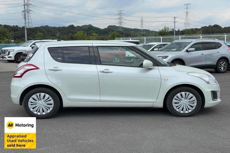 2016 Suzuki Swift Low 47kms / Economical63699189812227112