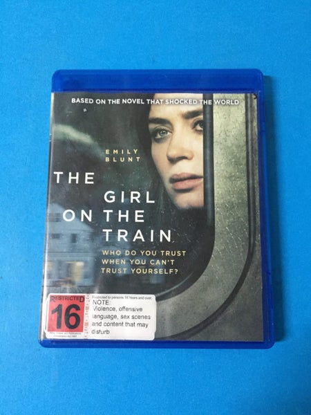 The Girl On The Train (Blu-Ray) Carousel 1