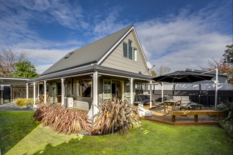 Image 1 of 18
