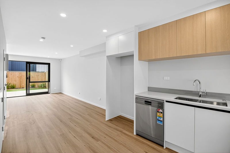 2 units left! Must be sold.64617105192578113