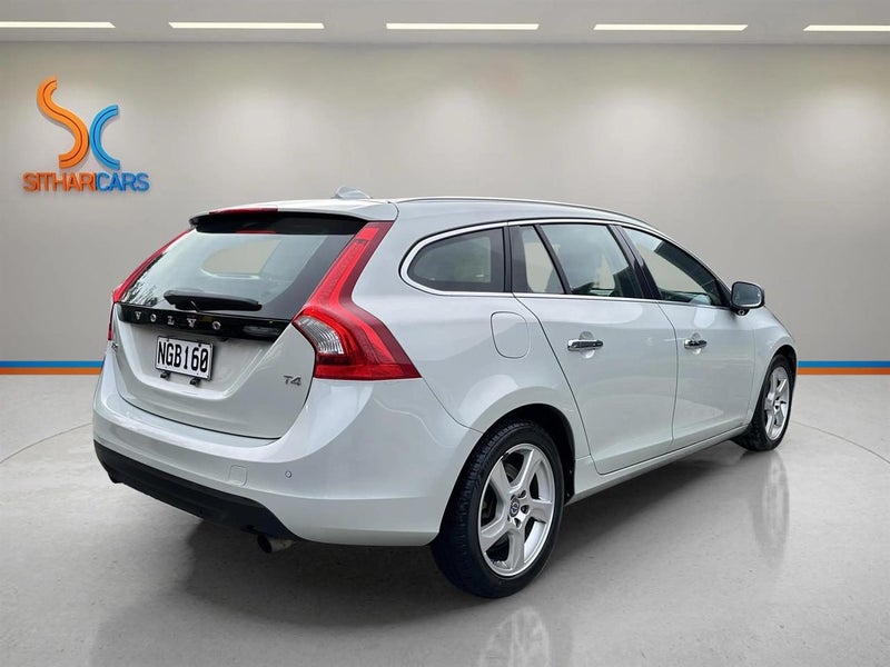 2012 Volvo V6063699191492226113