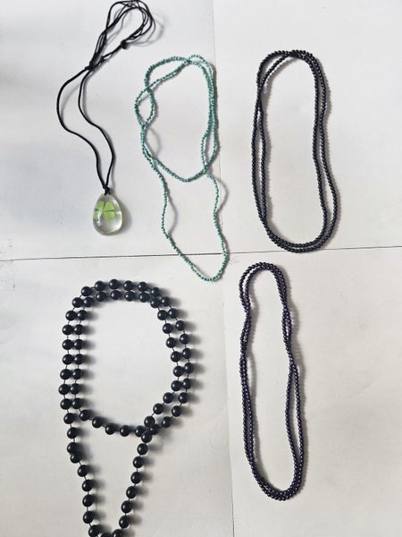 5 Necklaces Carousel 1