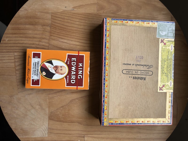 Box of Cuban cigars Carousel 2