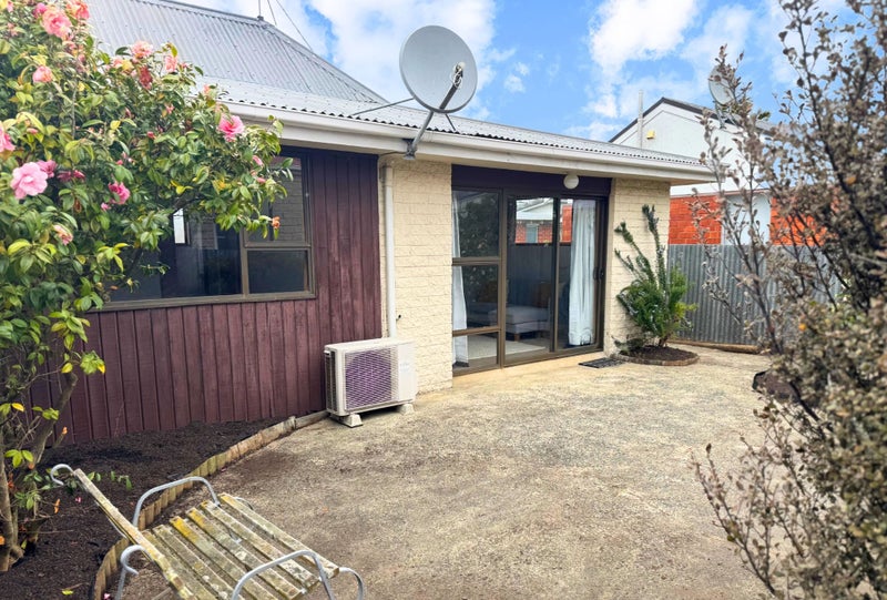 Image 1 of 18