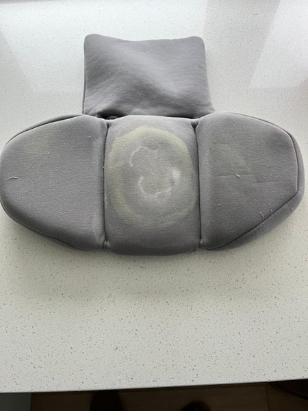 Nuna Arra Next baby car seat and BASE Carousel 16
