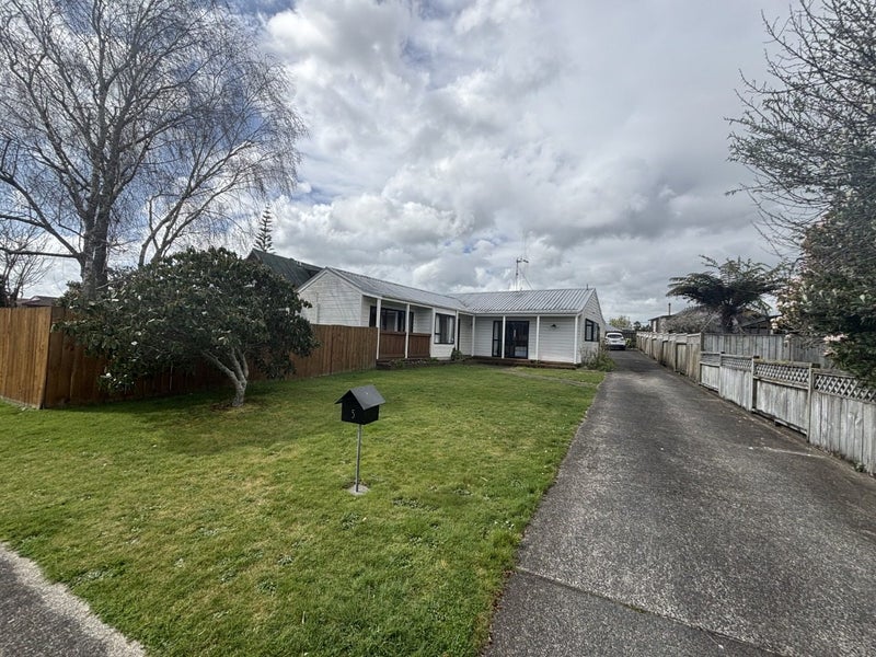 Image 1 of 20